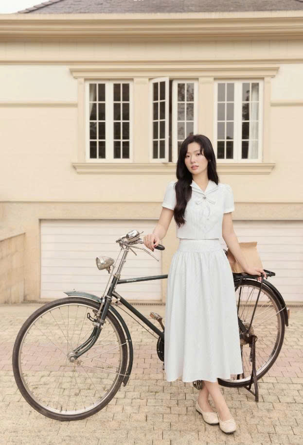 Set váy Xuân Hè dáng croptop